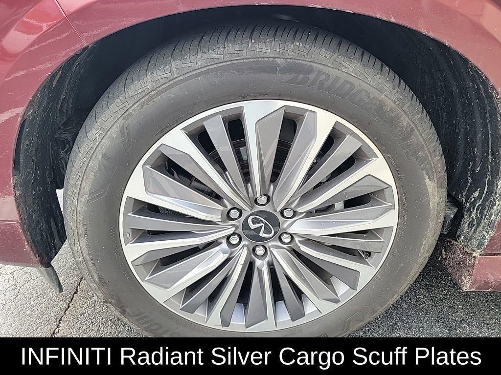 used 2025 INFINITI QX80 car, priced at $80,495