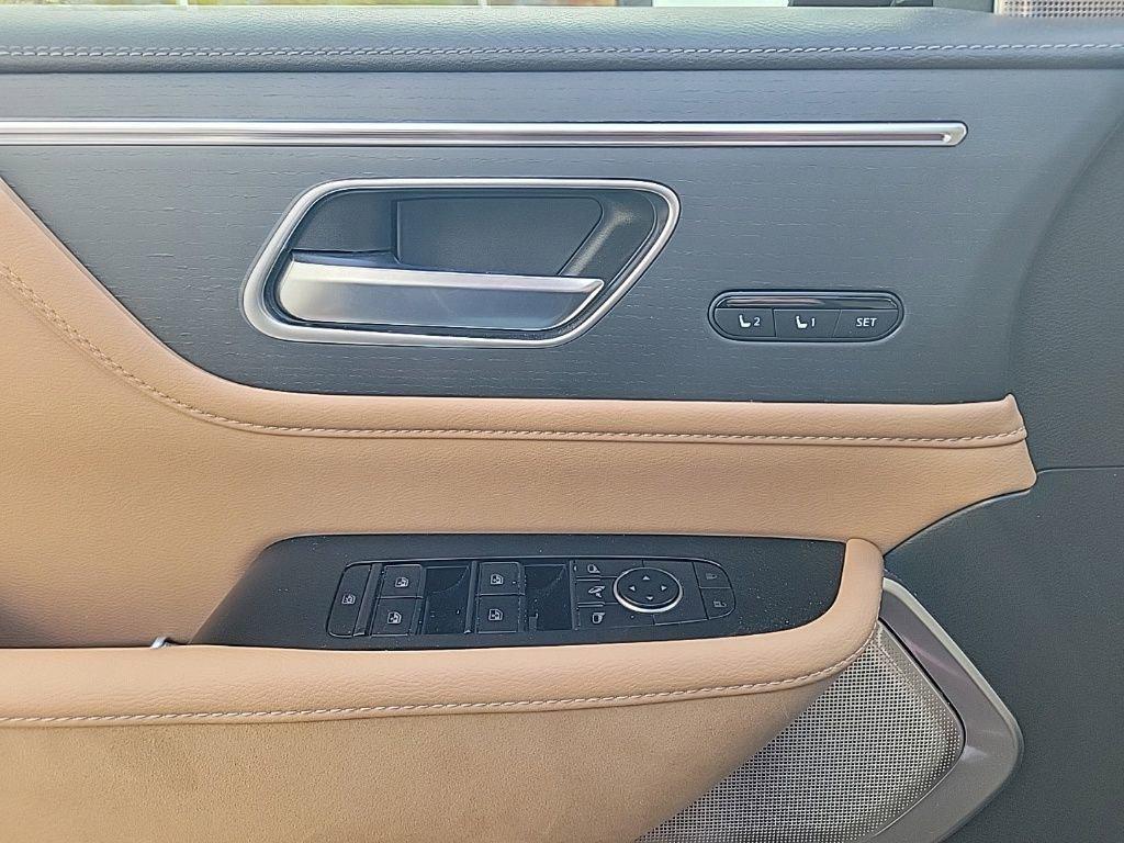 used 2025 INFINITI QX80 car, priced at $80,495