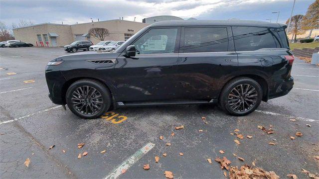 new 2025 INFINITI QX80 car, priced at $114,880