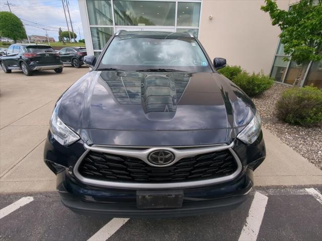used 2020 Toyota Highlander car, priced at $28,495