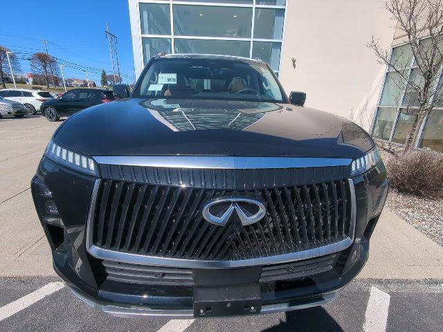 new 2025 INFINITI QX80 car, priced at $99,670