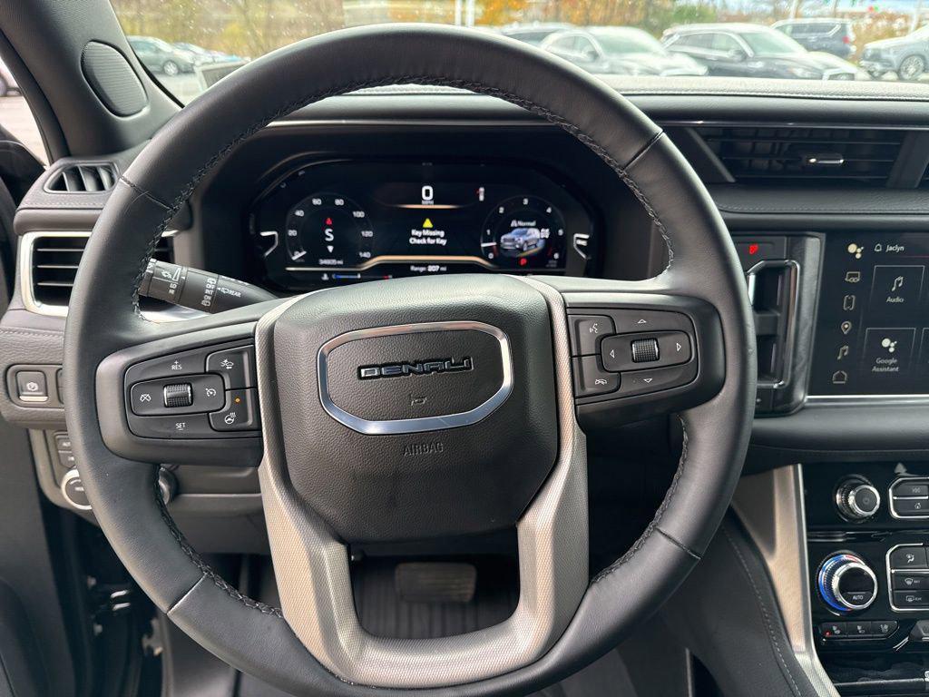 used 2024 GMC Yukon car, priced at $67,995