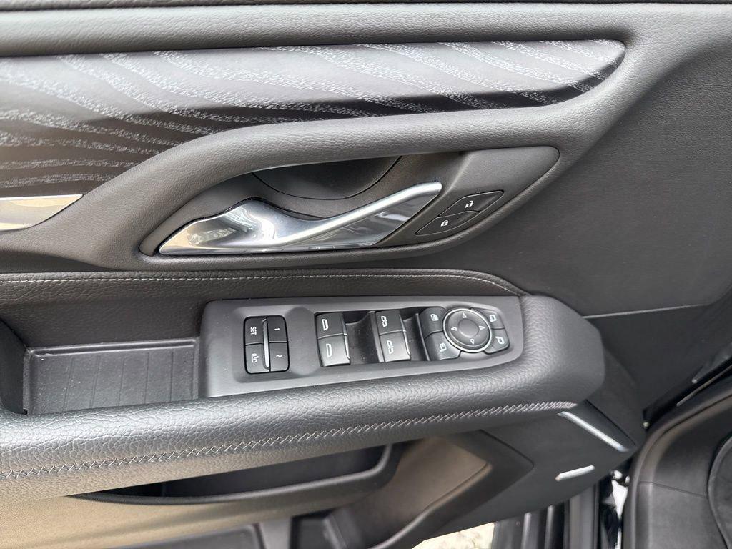 used 2024 GMC Yukon car, priced at $67,995