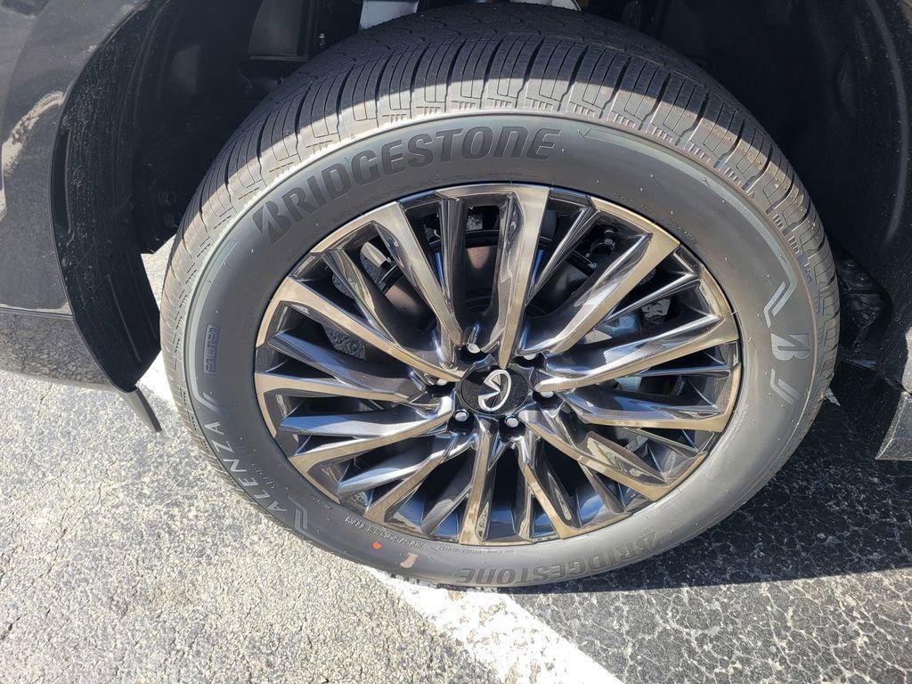 new 2026 INFINITI QX80 car, priced at $112,230