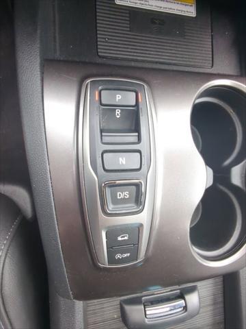 used 2022 Honda Pilot car, priced at $32,995