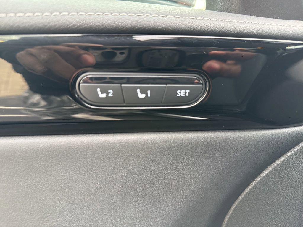 used 2025 INFINITI QX60 car, priced at $40,995