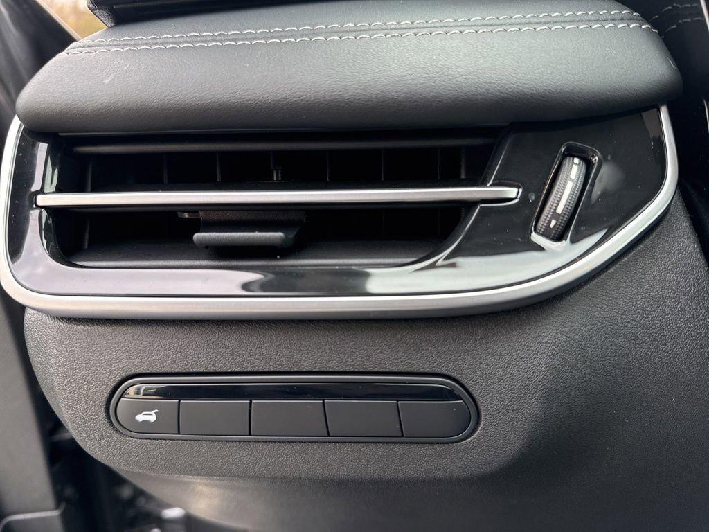 used 2025 INFINITI QX60 car, priced at $40,995