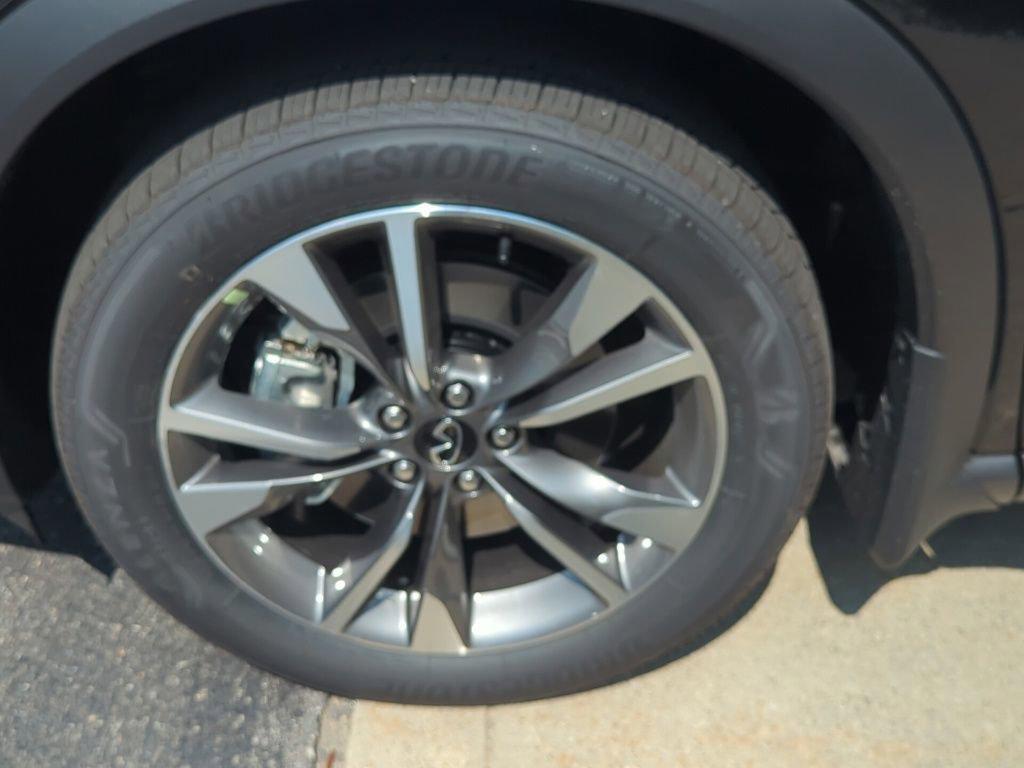 new 2026 INFINITI QX60 car, priced at $55,250