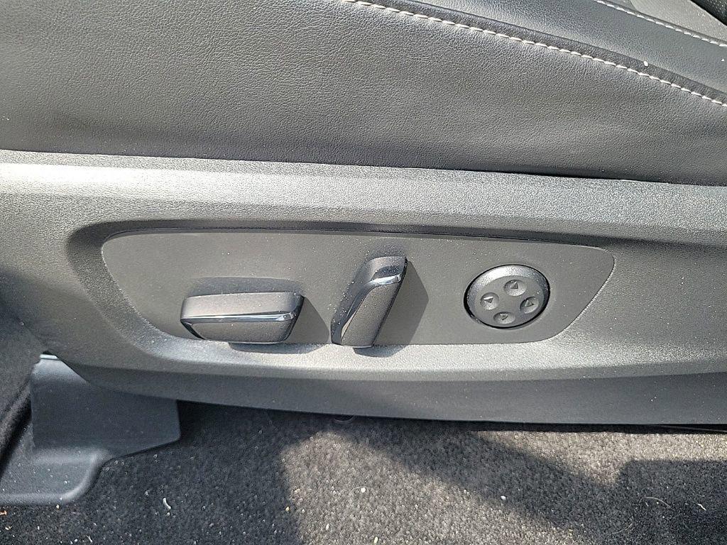 used 2025 INFINITI QX60 car, priced at $46,995