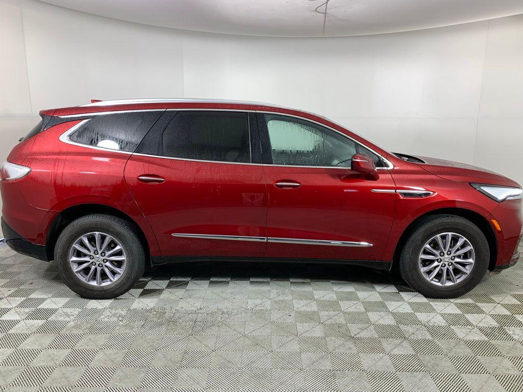 used 2024 Buick Enclave car, priced at $27,420