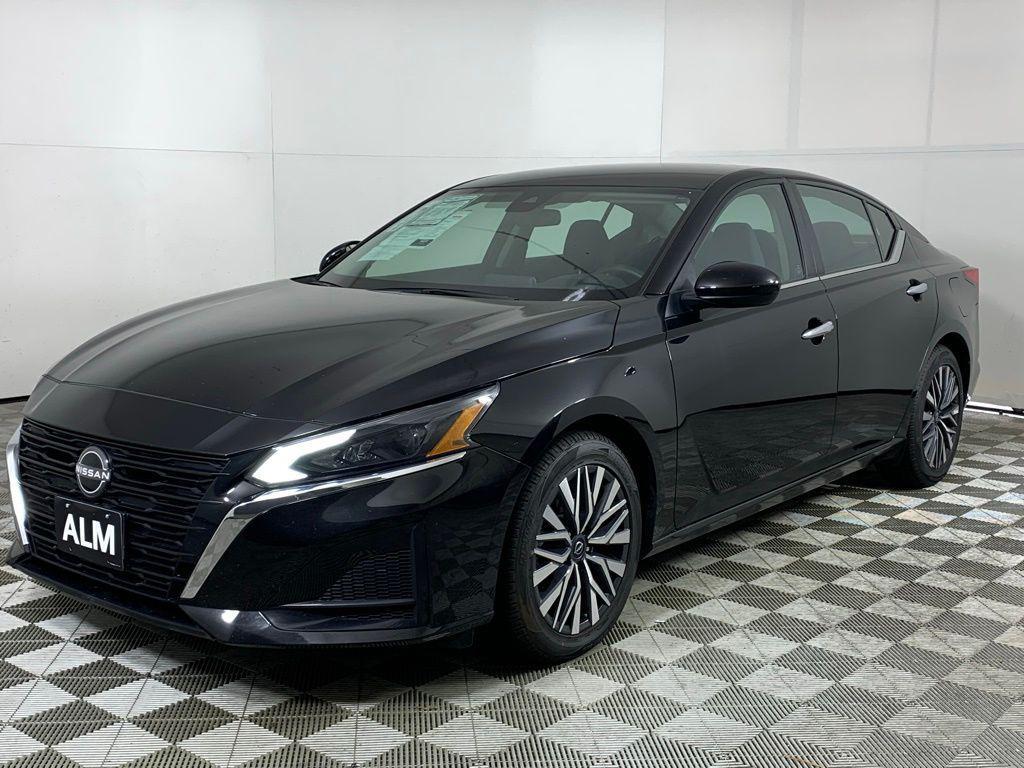 used 2023 Nissan Altima car, priced at $17,920