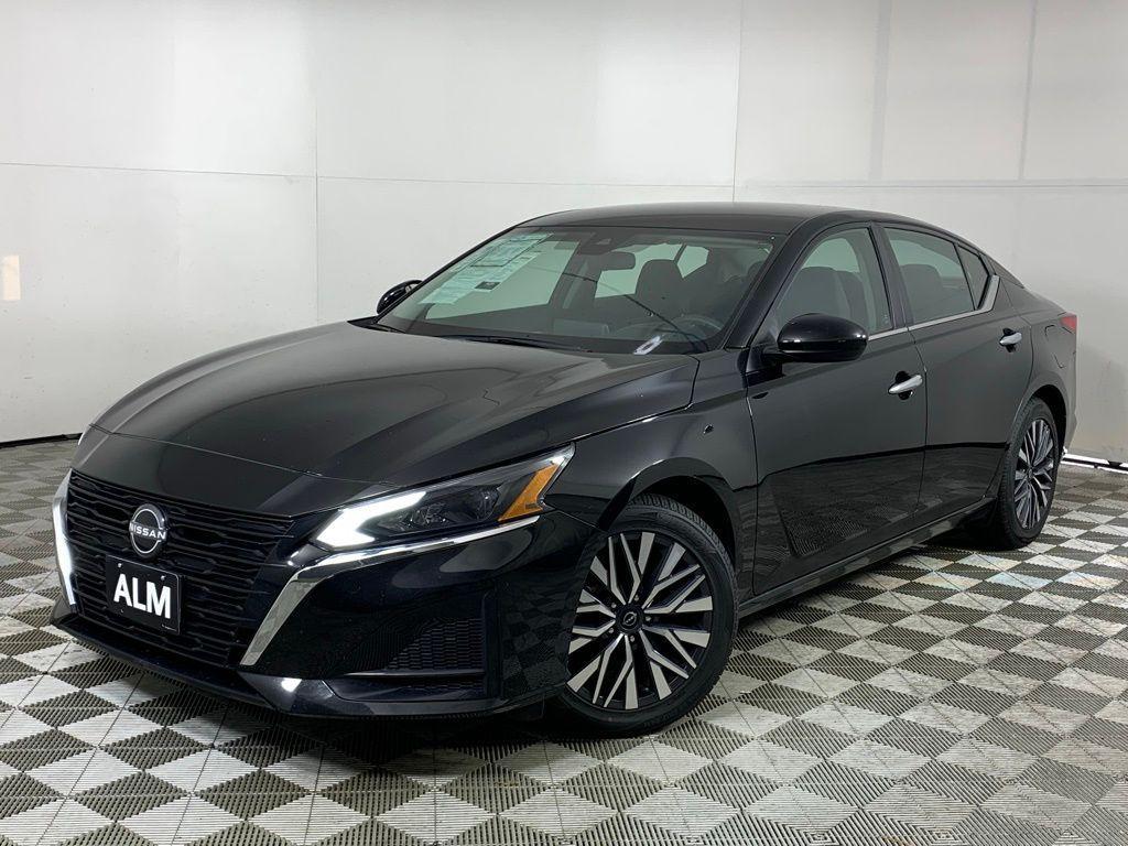 used 2023 Nissan Altima car, priced at $17,920