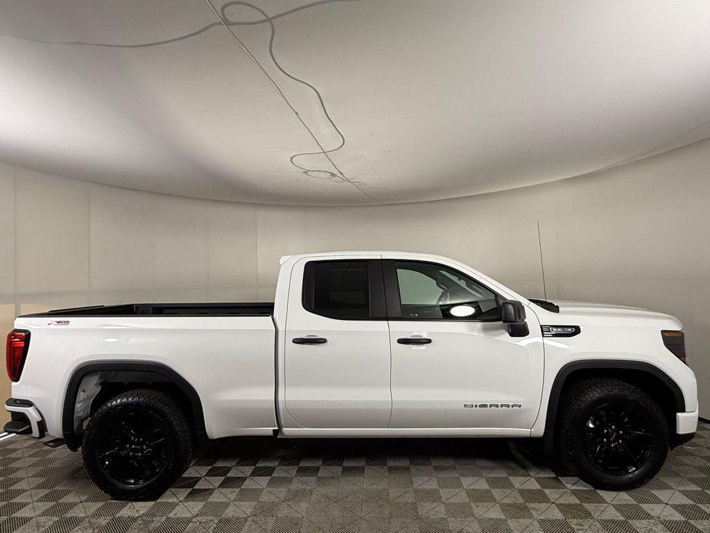 used 2025 GMC Sierra 1500 car, priced at $43,920