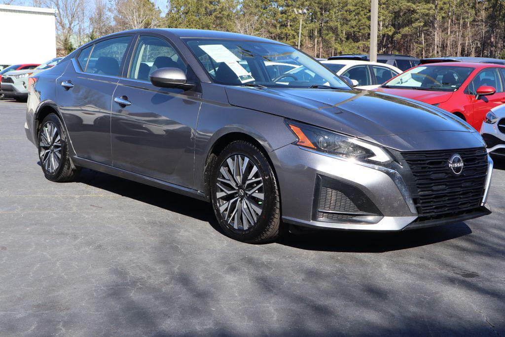 used 2023 Nissan Altima car, priced at $17,920