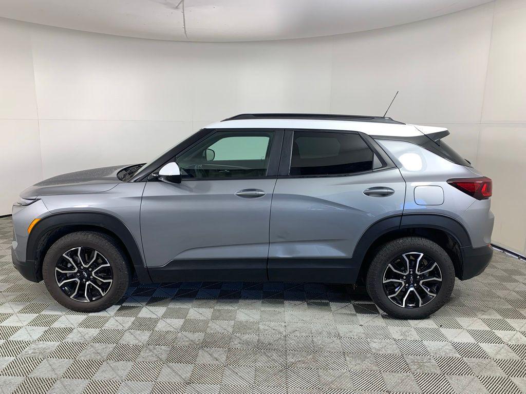 used 2024 Chevrolet TrailBlazer car, priced at $24,420