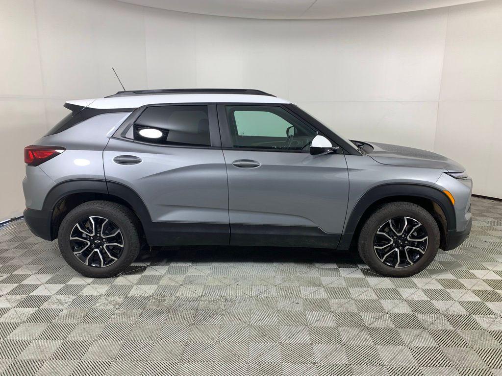 used 2024 Chevrolet TrailBlazer car, priced at $24,420