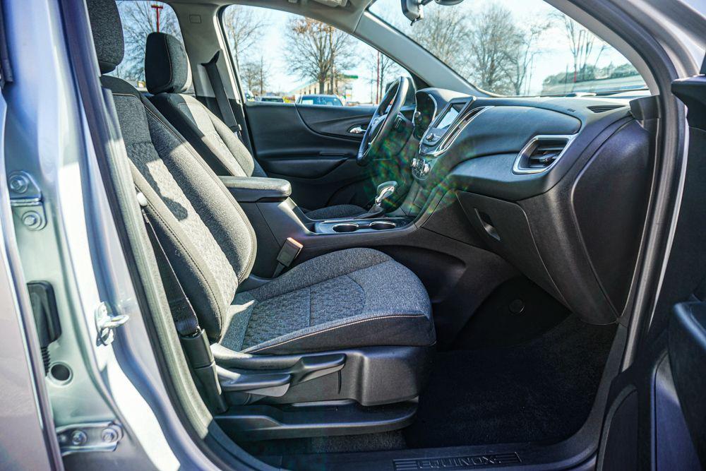 used 2022 Chevrolet Equinox car, priced at $21,420
