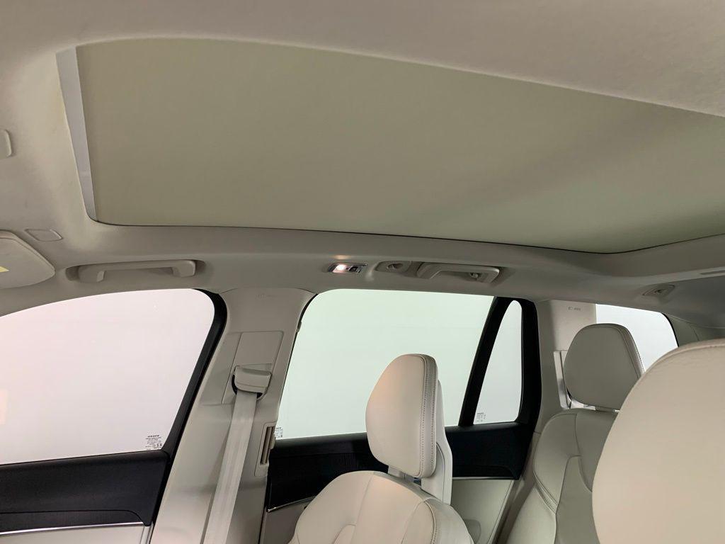 used 2020 Volvo XC90 car, priced at $23,420