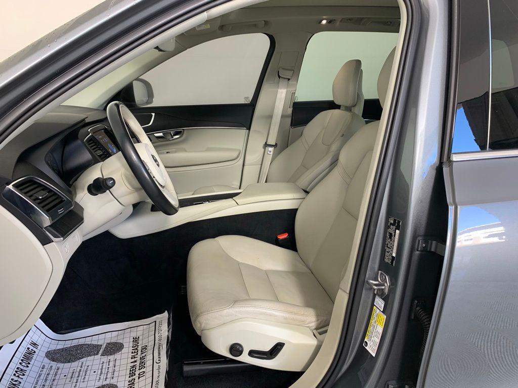 used 2020 Volvo XC90 car, priced at $23,420