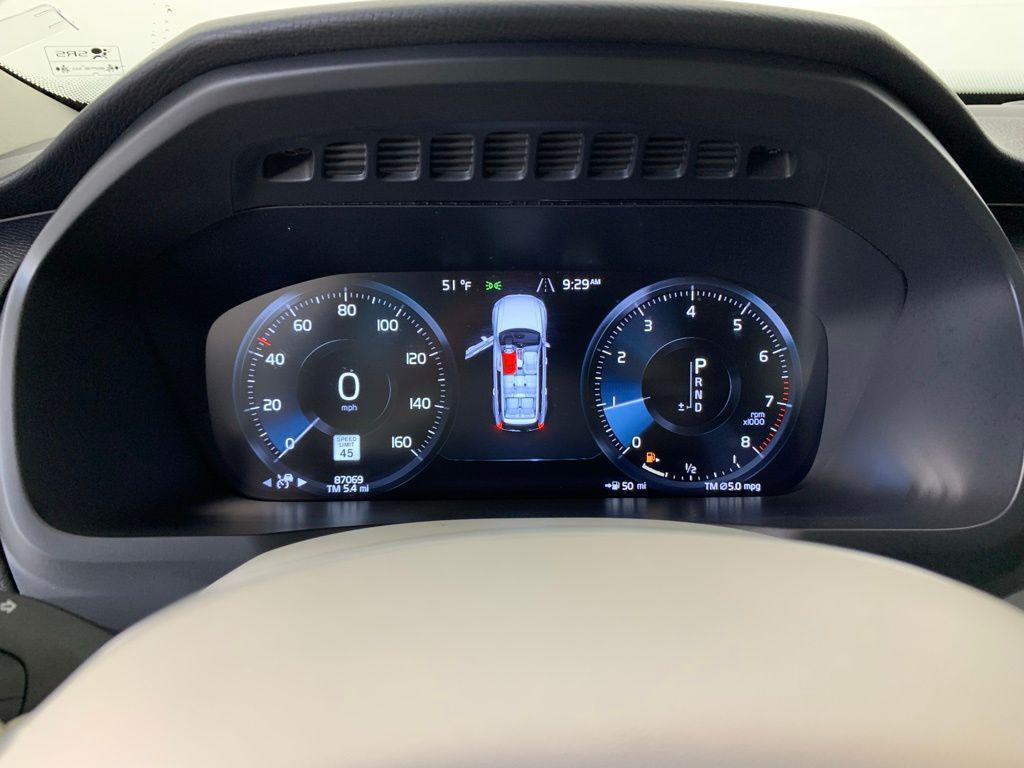 used 2020 Volvo XC90 car, priced at $23,420