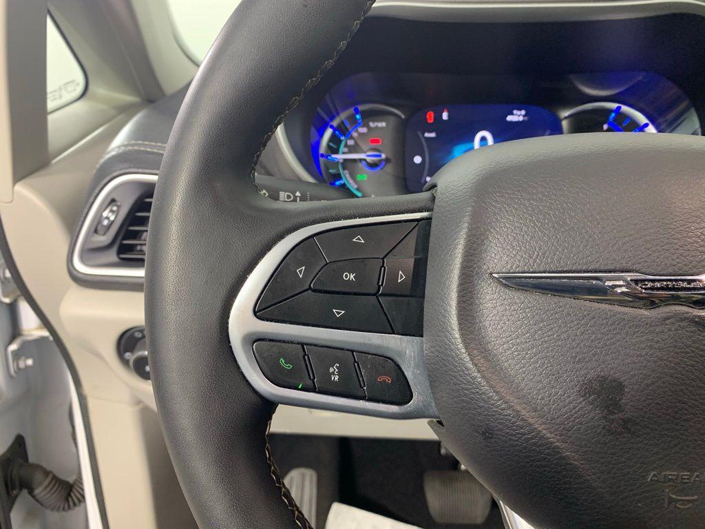 used 2024 Chrysler Pacifica Hybrid car, priced at $27,920