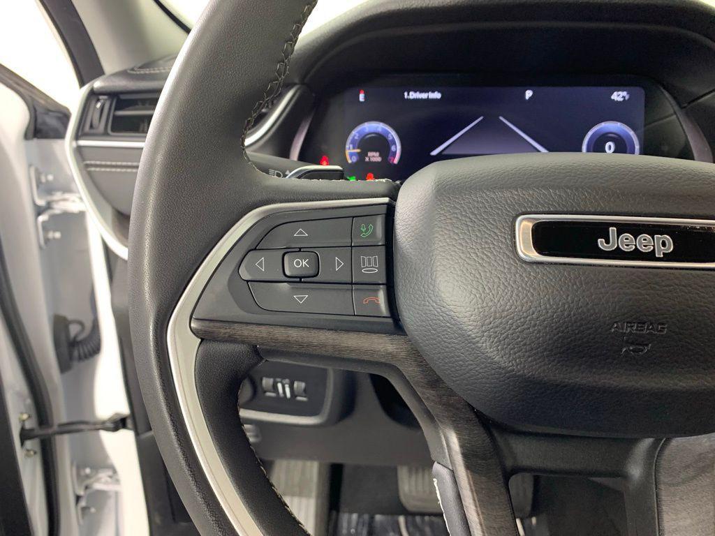 used 2023 Jeep Grand Cherokee car, priced at $27,970