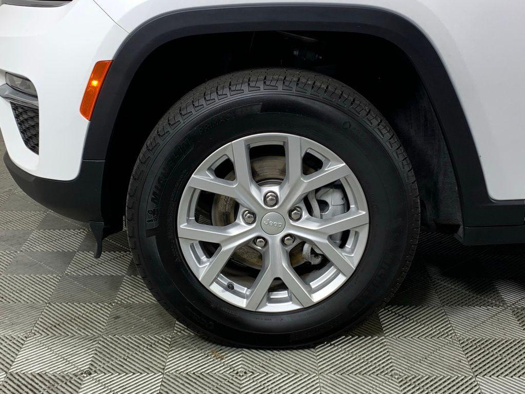 used 2023 Jeep Grand Cherokee car, priced at $27,970