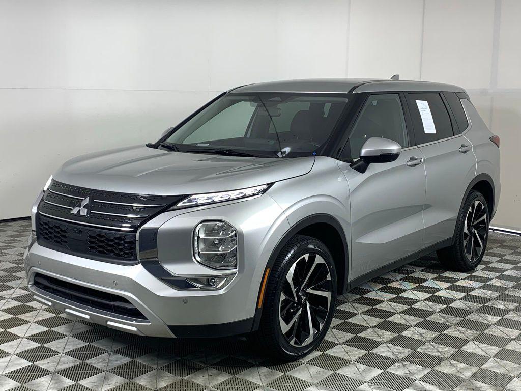 used 2024 Mitsubishi Outlander car, priced at $22,920