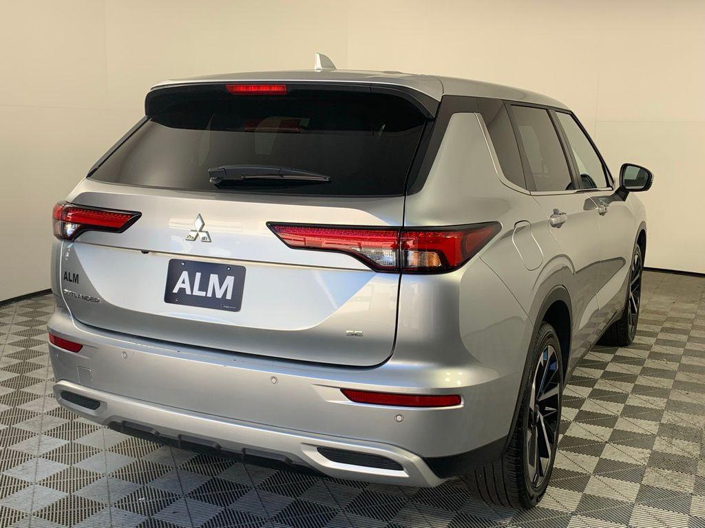 used 2024 Mitsubishi Outlander car, priced at $22,920