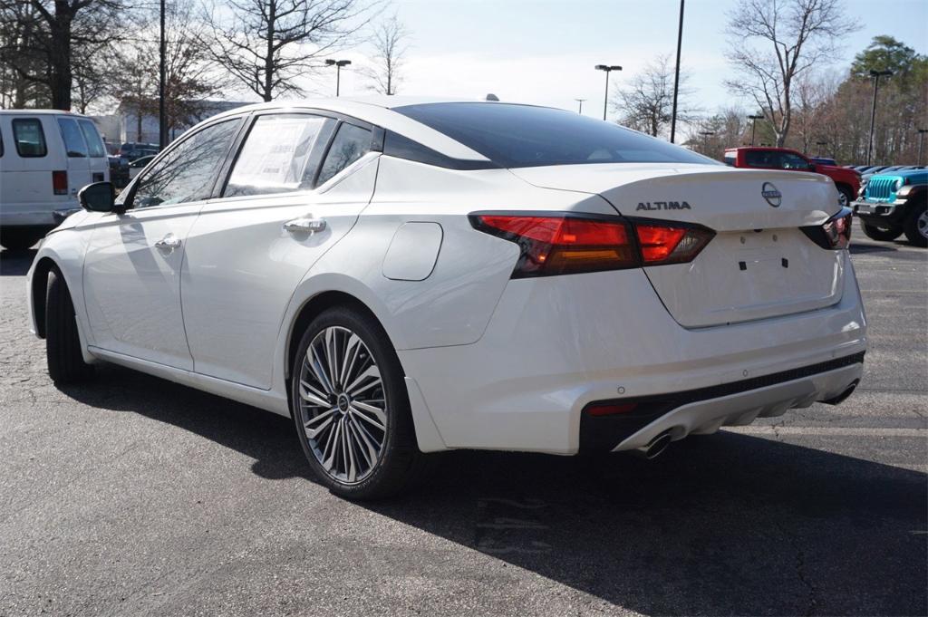 new 2025 Nissan Altima car, priced at $31,381