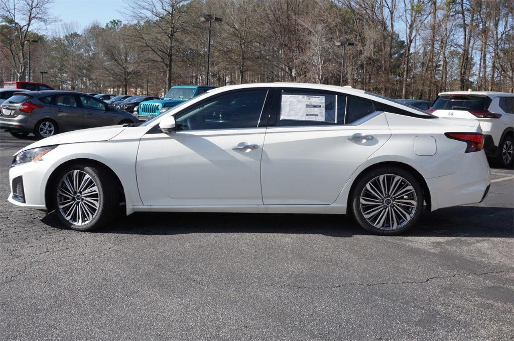 new 2025 Nissan Altima car, priced at $31,381