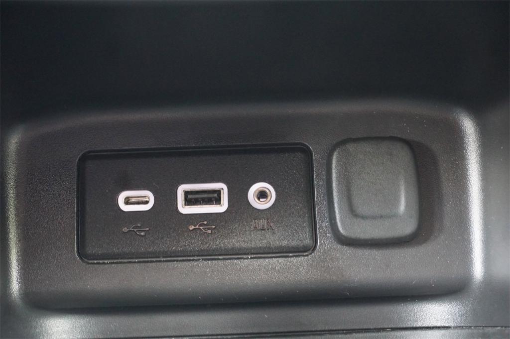 used 2023 Chevrolet Equinox car, priced at $23,389