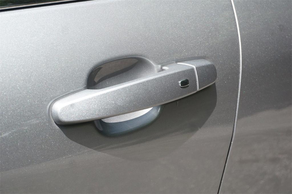 used 2023 Chevrolet Equinox car, priced at $23,389