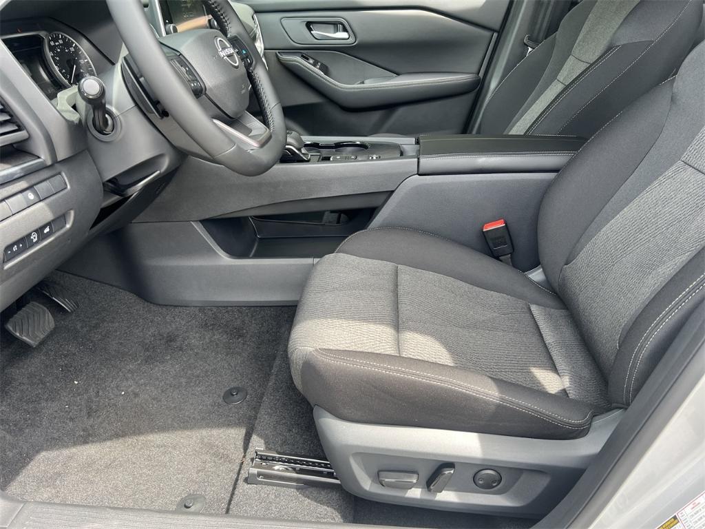 new 2025 Nissan Rogue car, priced at $30,524