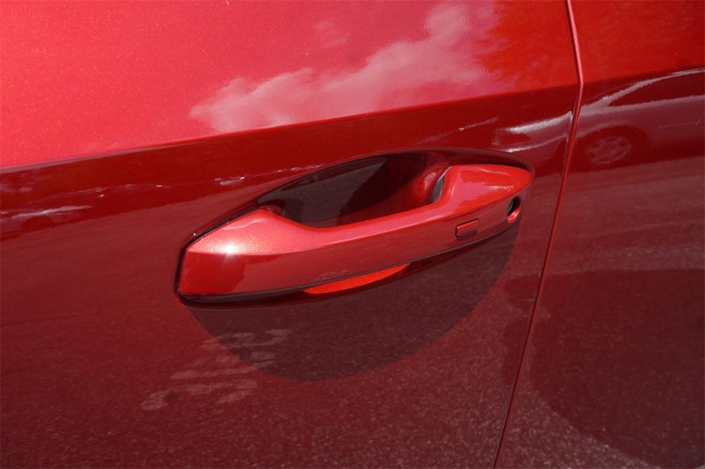 new 2025 Nissan Kicks car, priced at $28,639
