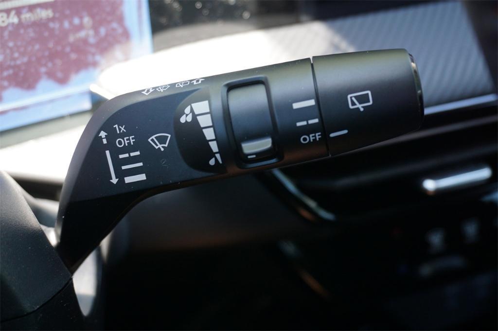 new 2025 Nissan Kicks car, priced at $27,747