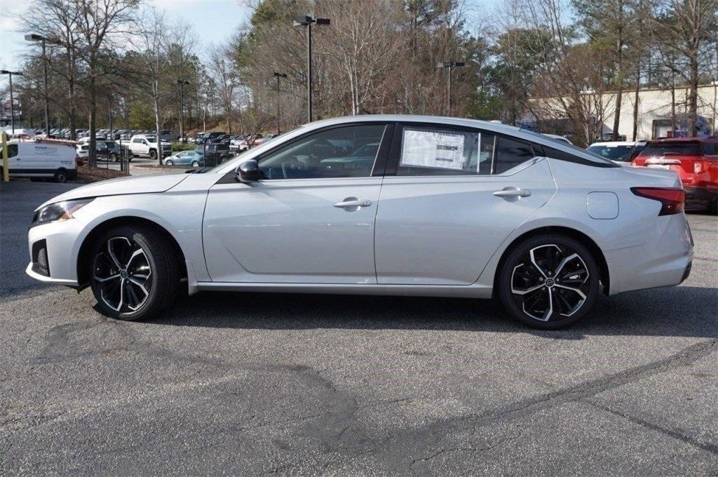 new 2025 Nissan Altima car, priced at $27,670