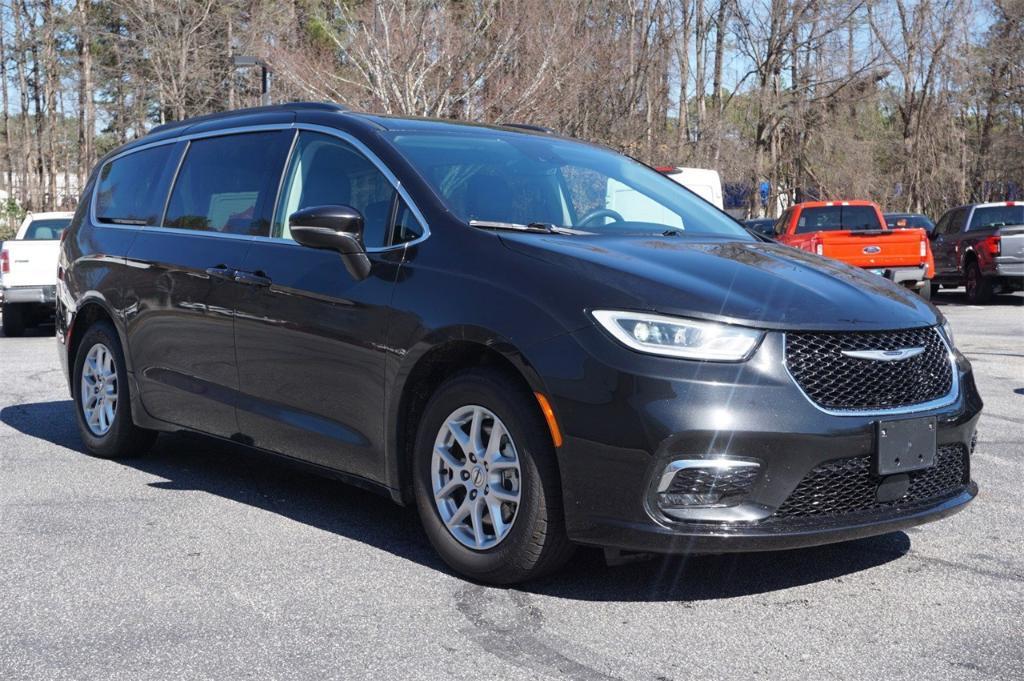 used 2022 Chrysler Pacifica car, priced at $20,898