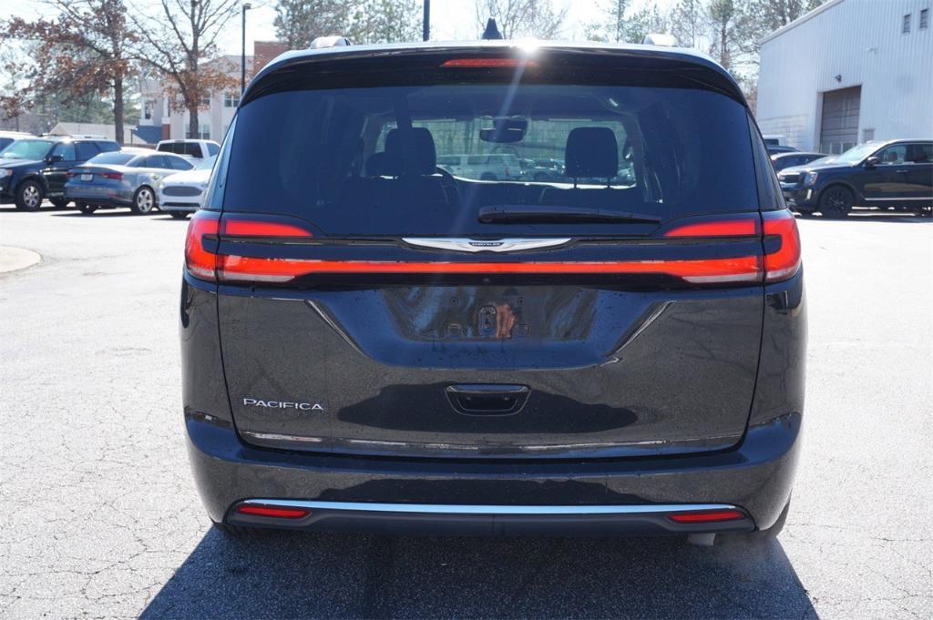 used 2022 Chrysler Pacifica car, priced at $20,898