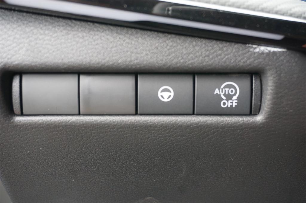 new 2025 Nissan Kicks car, priced at $27,133