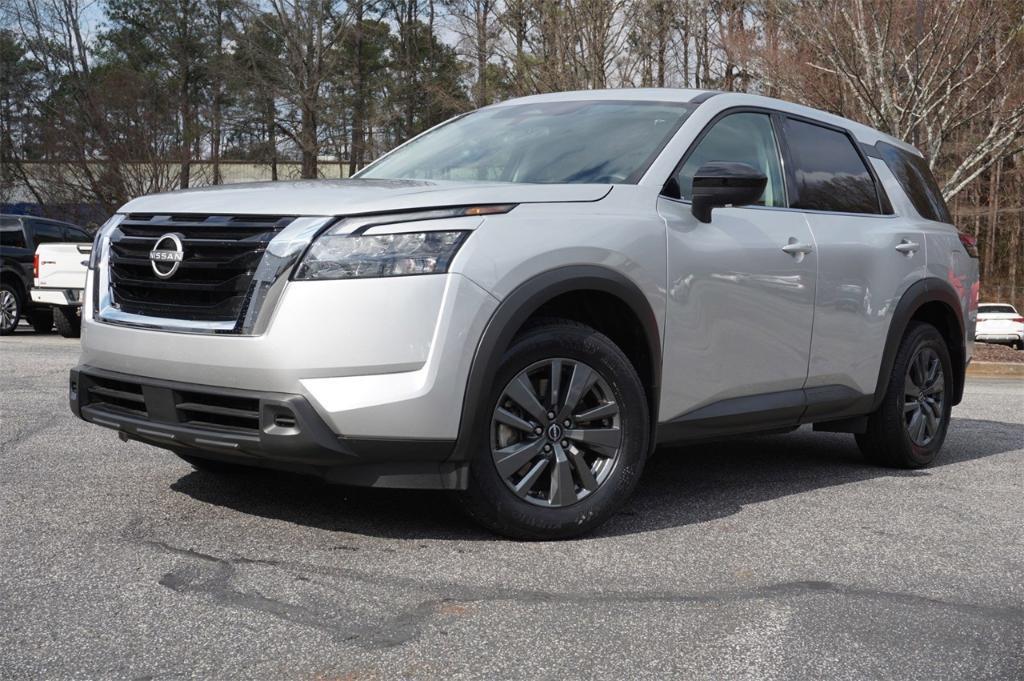 used 2024 Nissan Pathfinder car, priced at $28,999