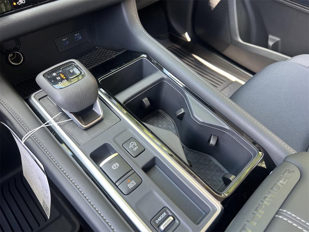 new 2025 Nissan Pathfinder car, priced at $41,775