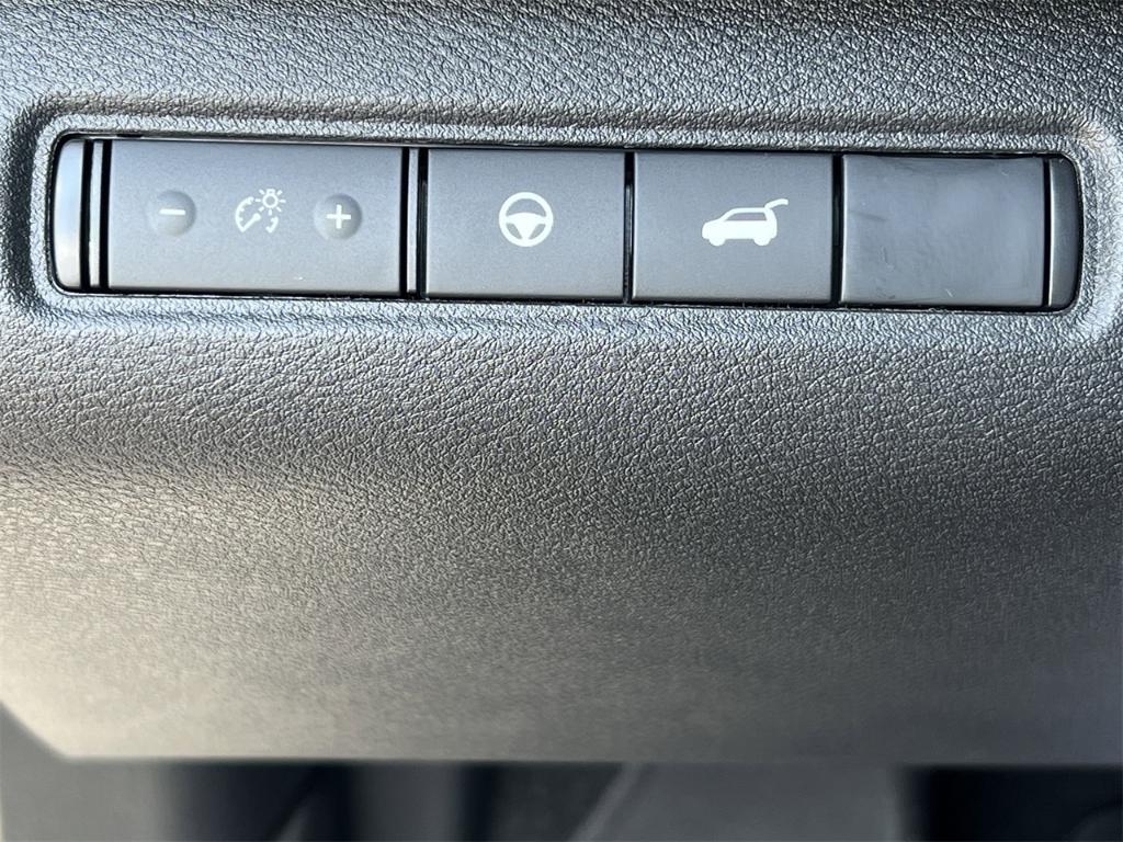 new 2025 Nissan Pathfinder car, priced at $41,775