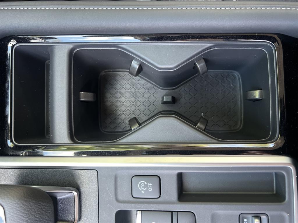 new 2025 Nissan Pathfinder car, priced at $41,775