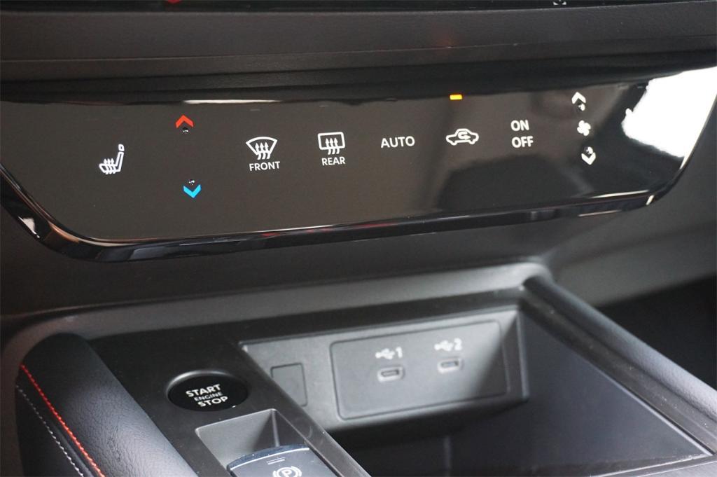 new 2025 Nissan Kicks car, priced at $28,639