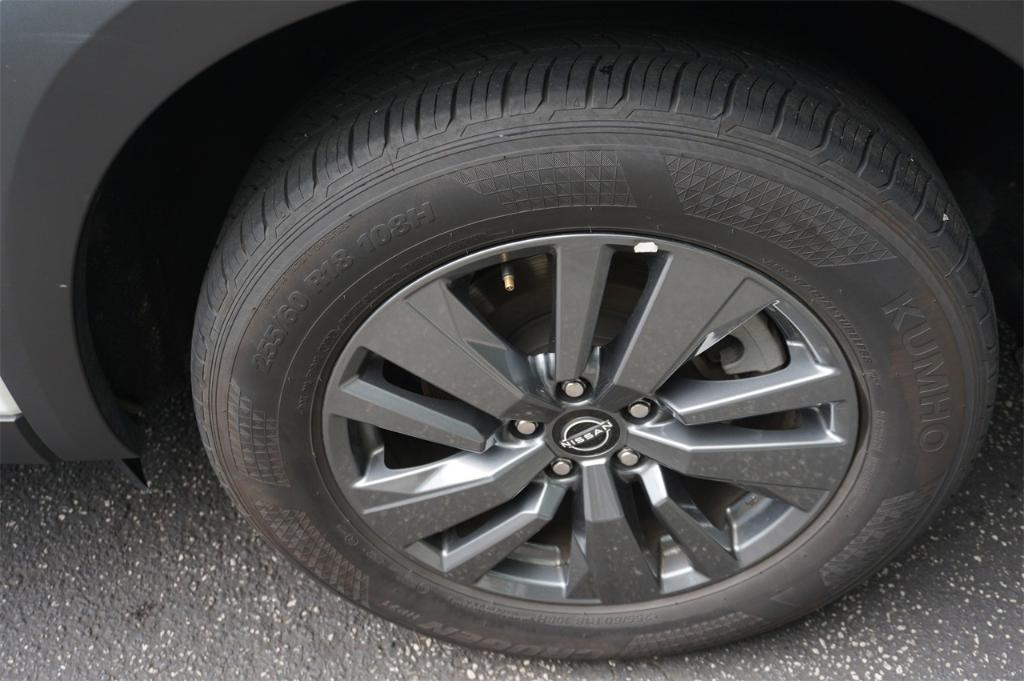 used 2024 Nissan Pathfinder car, priced at $30,900