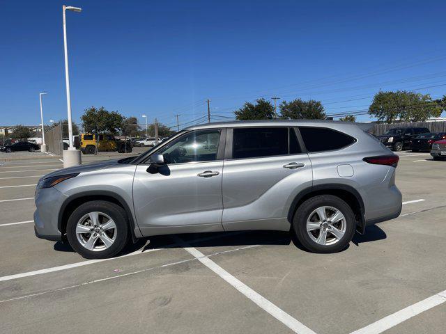 used 2023 Toyota Highlander car, priced at $33,995