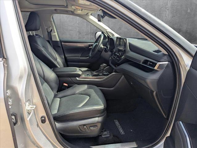 used 2023 Toyota Highlander Hybrid car, priced at $42,701