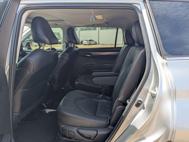 used 2023 Toyota Highlander Hybrid car, priced at $42,701