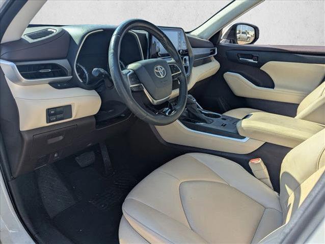 used 2021 Toyota Highlander car, priced at $30,329